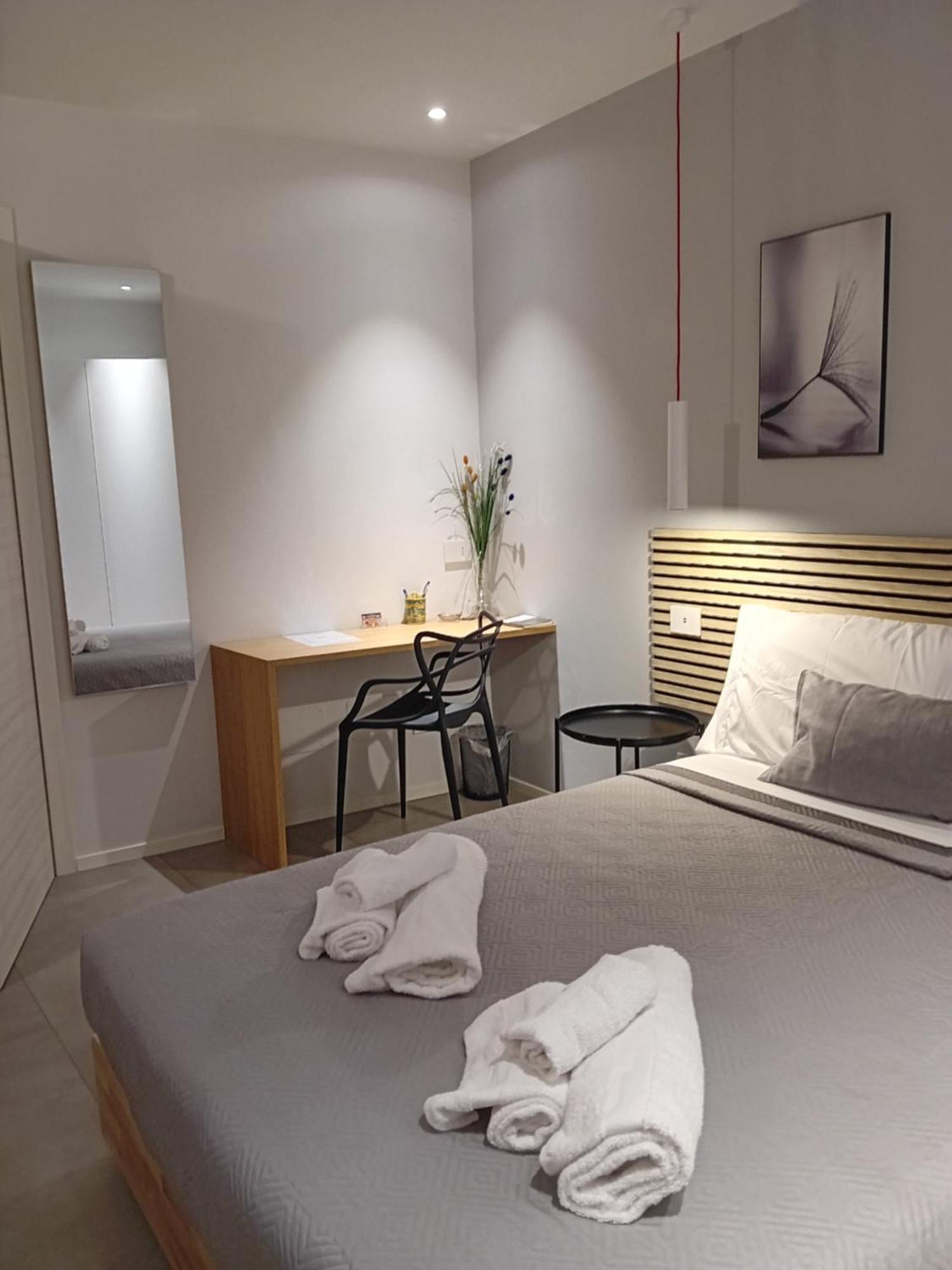 Porta San Paolo House Aparthotel Castelbuono  Εξωτερικό φωτογραφία